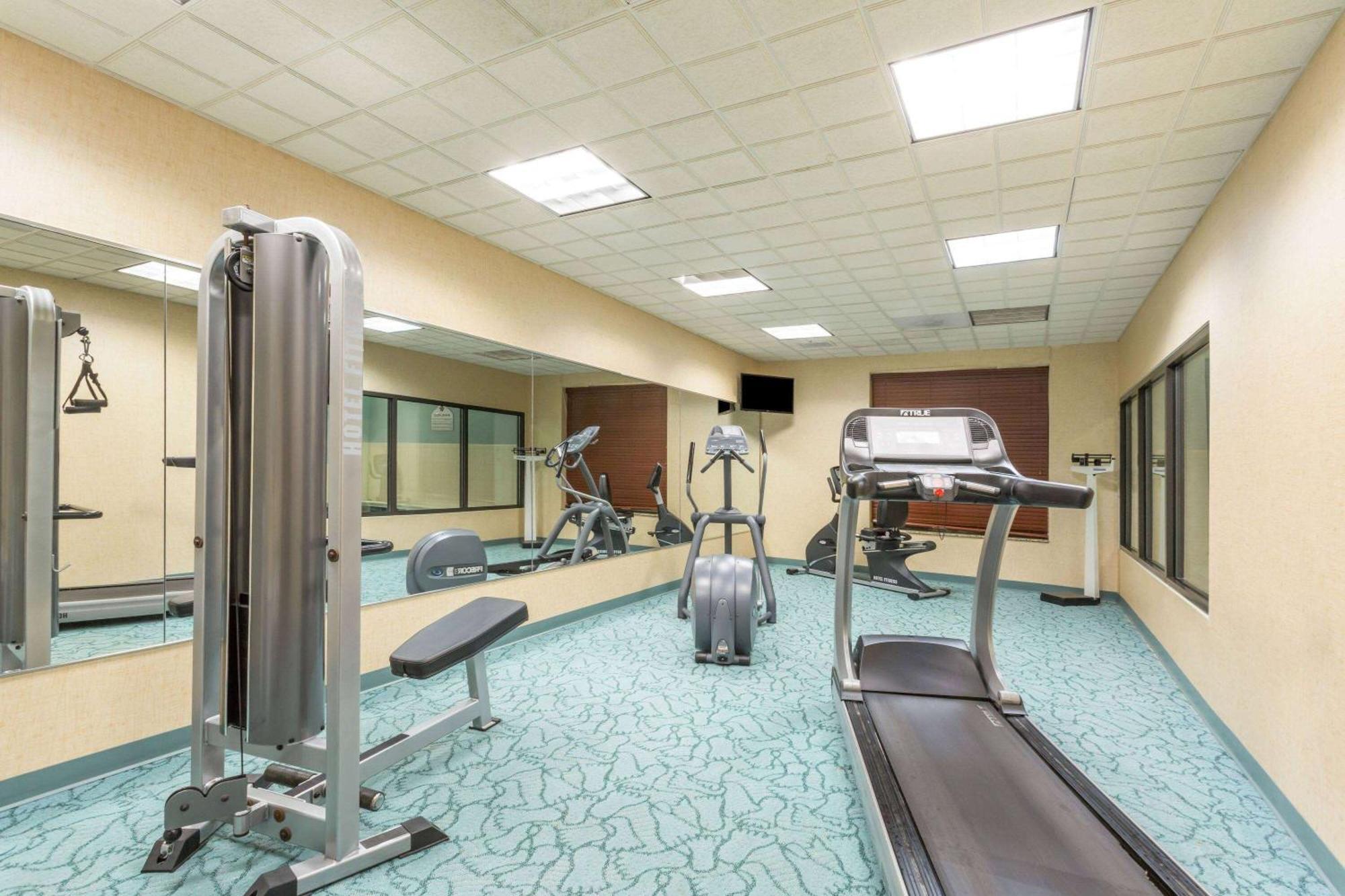 Hotel Wingate By Wyndham Richmond Short Pump Esterno foto